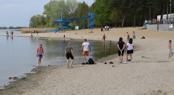 Nowy Dębiec: Atrakcje. Odkryj plażę, rowery i zamki w okolicy!