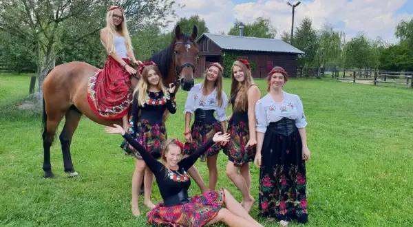 Stadnina koni Nowa Wieś - najlepsze stajnie i jazda konna dla każdego