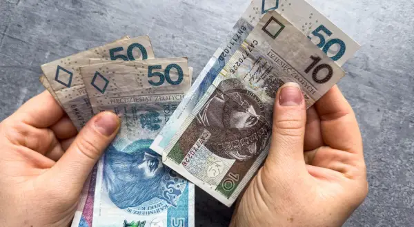 Komu przysługuje trzynastka w oświacie? Sprawdź, kto ją otrzyma