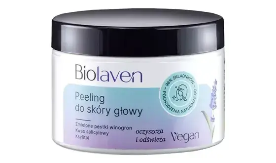Jak wybrać peeling do skóry głowy, aby uniknąć podrażnień?