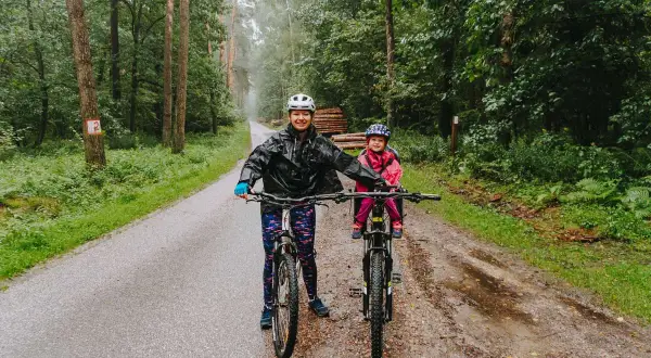 Lasy Kozłowieckie trasy rowerowe - odkryj piękno natury i przygód