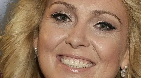 Z kim jest Ewa Wachowicz? Oto zaskakujące szczegóły jej życia osobistego