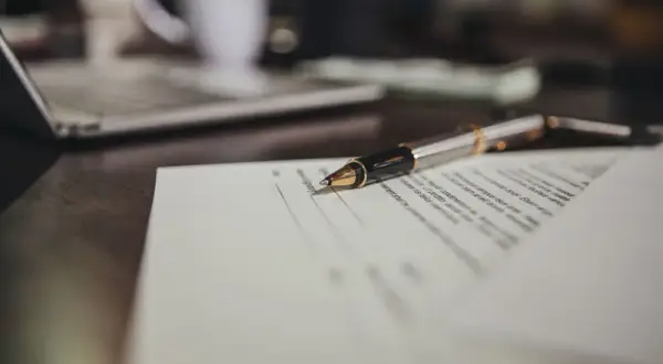 Czy można odstąpić od umowy z Cyfrowym Polsatem? Sprawdź zasady!