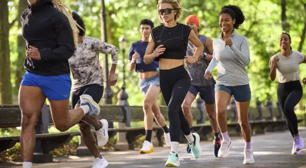 Ile kalorii spala CrossFit? Liczby, EPOC i skuteczne odchudzanie