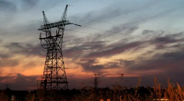 Z czego składają się opłaty za energię elektryczną? Analizujemy to