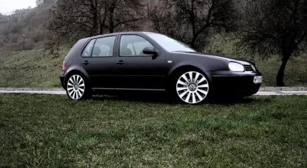 Jakie opony wybrać do Golf 4 z felgami 17 cali, aby uniknąć problemów?