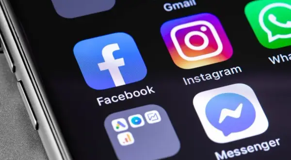 Prawda o grach na Facebooku: Ile naprawdę kosztują i czy są darmowe?
