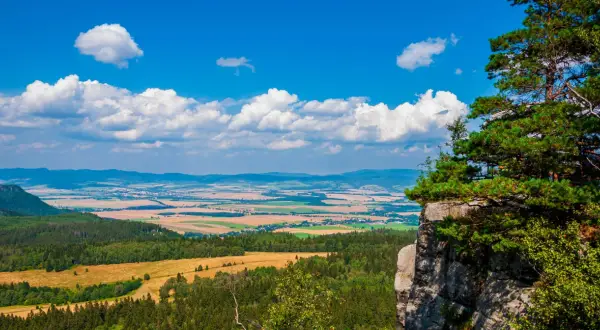 Polanica-Zdrój: Odkryj tajemnice gór Stołowych i Bystrzyckich