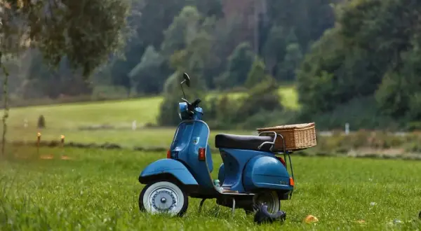 Przegląd motoroweru co sprawdzają: kluczowe elementy dla bezpieczeństwa