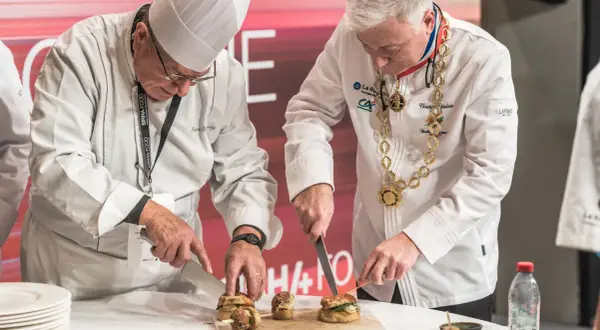 Le burger gastronomique : les secrets d'un chef pour un chef-d'œuvre