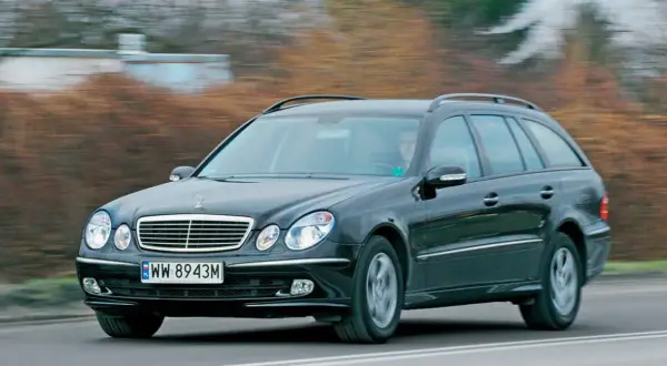 Mercedes W211: Kupić czy unikać? Poznaj pułapki i najlepsze wersje