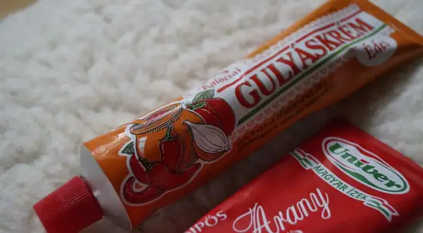 Gdzie kupić pamiątki w Budapeszcie? Odkryj najlepsze miejsca