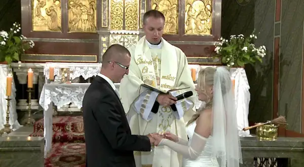 Czy msza ślubna zastępuje niedzielną? Sprawdź, czy spełniasz obowiązek!