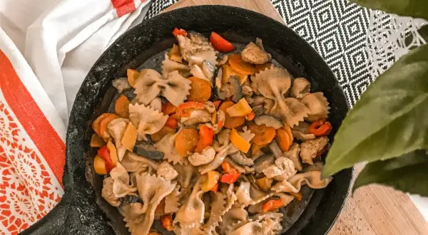 Jak zrobić kurczaka curry - prosty przepis na pyszne danie