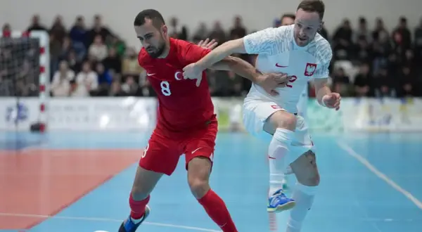 Ile zarabia zawodnik Ekstraklasy futsalu? Niewiarygodne różnice w wynagrodzeniach!