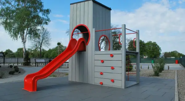 Plac zabaw Plac Wilsona: Otwarty! Co czeka dzieci po modernizacji?