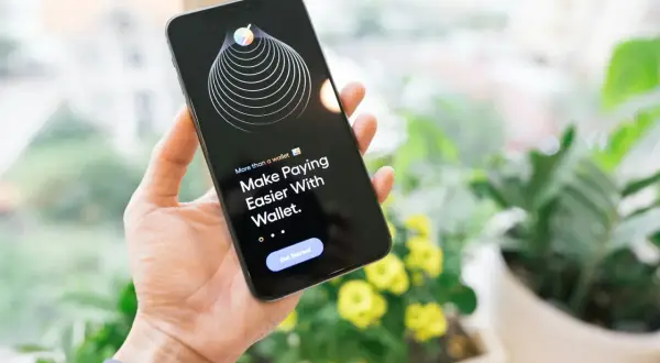 Jak włączyć NFC w iPhone 13 i zacząć korzystać z płatności zbliżeniowych