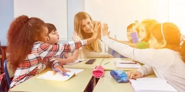 Zajęcia z wychowawcą: Jak skutecznie budować wspólnotę w klasie