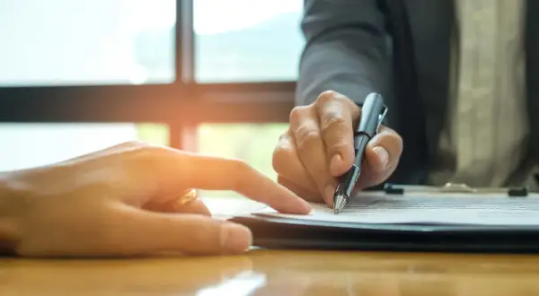 Licytacja ułamkowa części nieruchomości - co oznacza i jak działa?