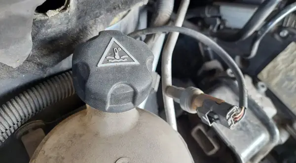 Jaki płyn do chłodnicy peugeot 307 - uniknij kosztownych błędów