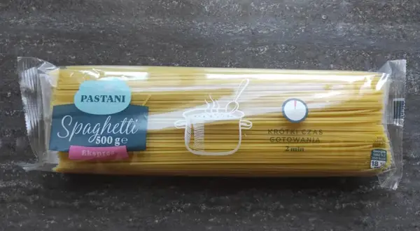 Makaron spaghetti Pastani Biedronka: kalorie, typy, liczenie. Wiesz wszystko?