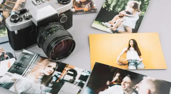 Jak wywołać zdjęcia u fotografa? Praktyczny poradnik krok po kroku