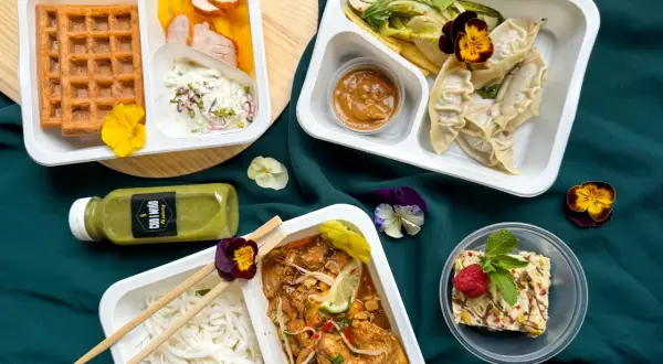 Catering: Ile kosztuje? Ceny, pułapki i porady, jak zaoszczędzić