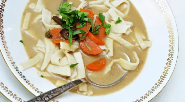 Jak zagęścić zupę? Idealna konsystencja bez grudek i wpadek!