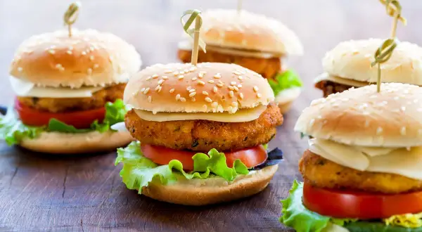 Gdzie kupić bułki do mini burgerów? Kompletny przewodnik.