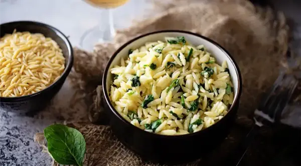 Makaron orzo: mały kształt, wielkie możliwości w Twojej kuchni!
