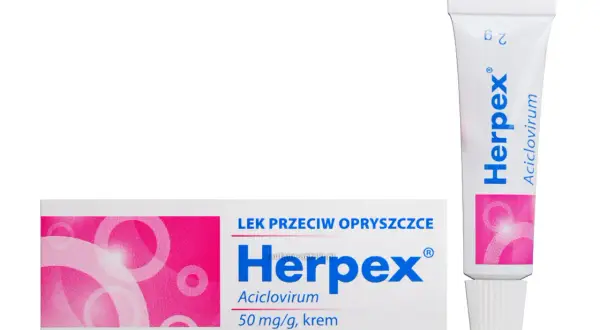 Krem na opryszczkę Herpex z acyklowirem, 50 mg/g, w tubce 2g. Lek przeciw opryszczce.