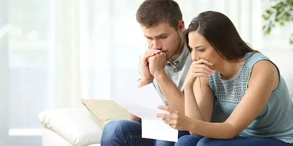 Pożyczki dla zadłużonych – jak uniknąć pułapek i znaleźć pomoc