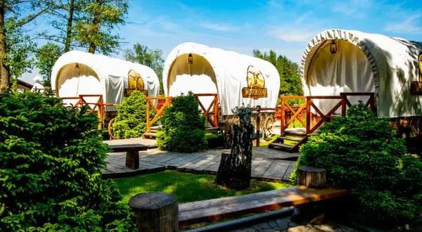 Ile kosztuje nocleg w Energylandii? Ceny, które zaskoczą!