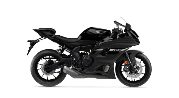 Yamaha R7 negra, lista para desatar sus caballos de potencia.