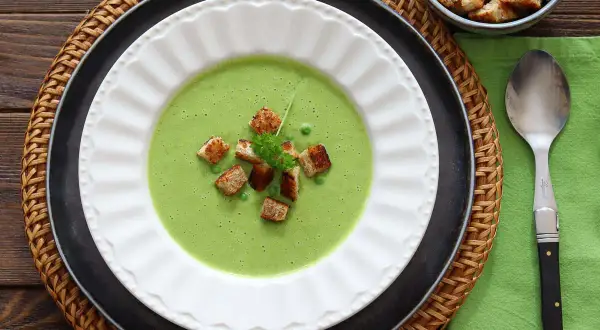 Erbsencremesuppe Rezept: Cremig, Grün & Schnell (unter 30 Min)