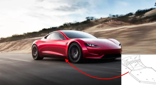 Czerwony samochód Tesla na drodze, z wstawką schematu wentylacji.
