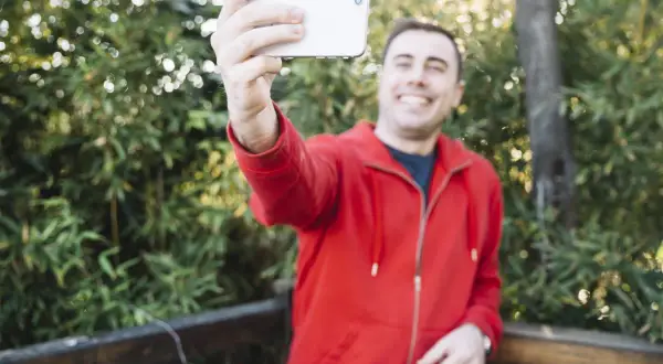 Jak zrobić zdjęcie 360? Od smartfona po pro, bez błędów!