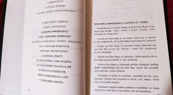 Co to modlitwa powszechna i dlaczego jest kluczowa w liturgii katolickiej?