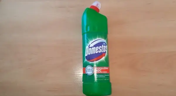 Czy Domestos to wybielacz? Odkryj prawdę o jego działaniu