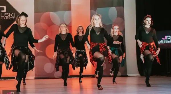 High heels: Co to za taniec? Odkryj siłę i pewność siebie!