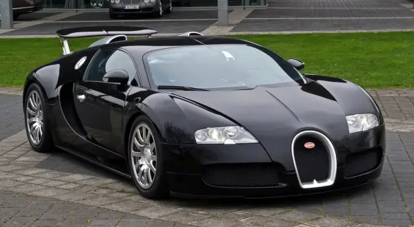 Ile Bugatti w Polsce? Liczby, modele, koszty i gdzie kupić!