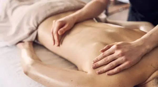 Masaż w SPA: Jak przygotować się na maksimum relaksu?