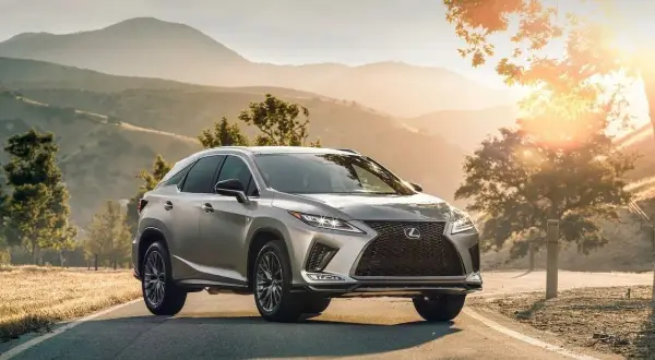 Jaki suv z usa warto wybrać? porównanie modeli, ceny i opinie ekspertów