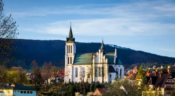 Najlepsze atrakcje w Mszanie Dolnej, które musisz zobaczyć