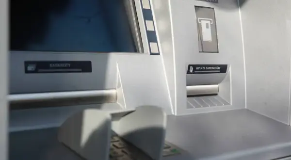 Gdzie znajdują się bankomaty we Włocławku? Sprawdź lokalizację