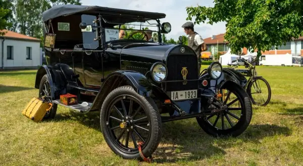 Pojazd historyczny ile lat? Odkryj, czy Twój samochód się kwalifikuje