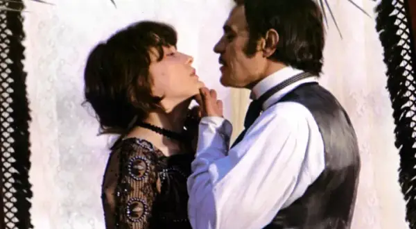 Reżyser filmu Dzieje grzechu – różne wersje i ich unikalne style