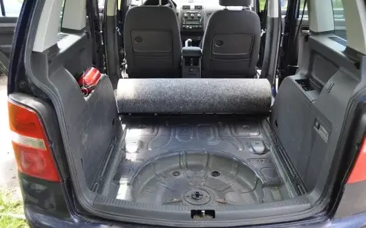 Gdzie koło zapasowe w VW Touran 7-osobowym? Sprawdź!