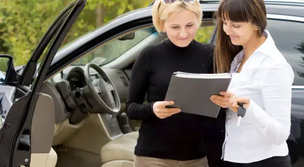 Jak zarejestrować auto z zagranicy? Uniknij kar i kosztów!