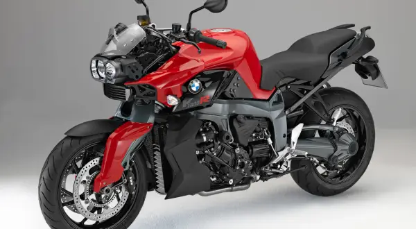 BMW K 1300 R - mocy i osiągi, które zaskakują każdego motocyklistę